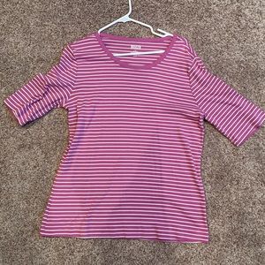 Large Duluth Trading Company new tee shirt
